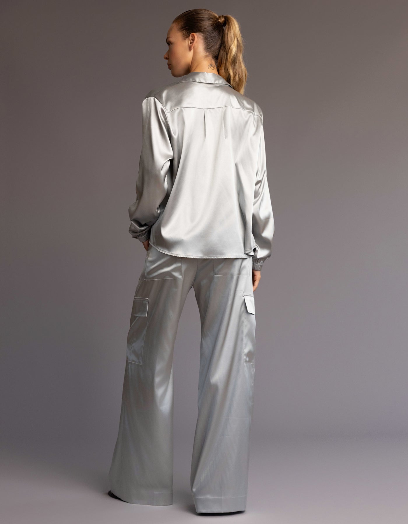 SATIN CARGO PANTS [SILVER ]