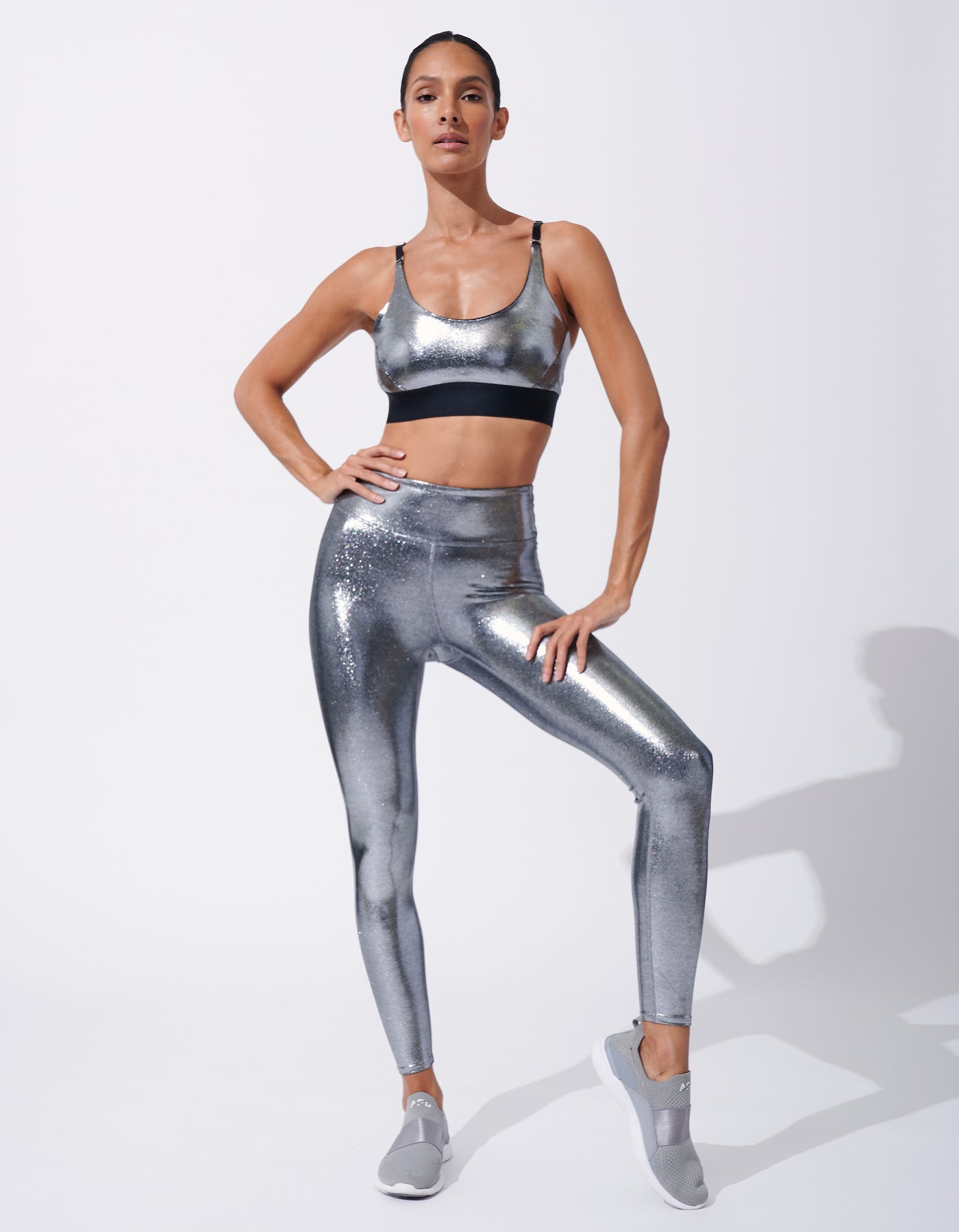 HEROINE LIQUID VINYL LEGGINGS – Platinum Stages